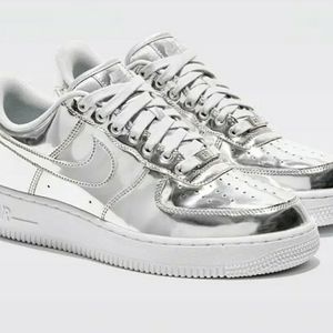 Nike Air Force 1 chrome silver